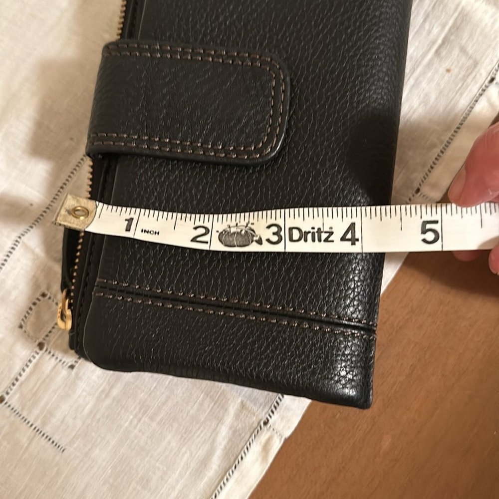 Fossil Wallet - Picture 8 of 9